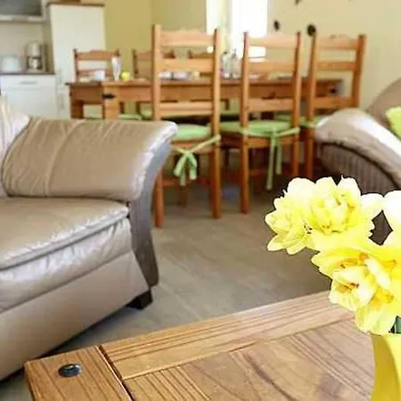 Haus Am Deich Feriendomizil Mit Terrasse