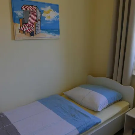 아파트 Haus Am Deich Feriendomizil Mit Terrasse
